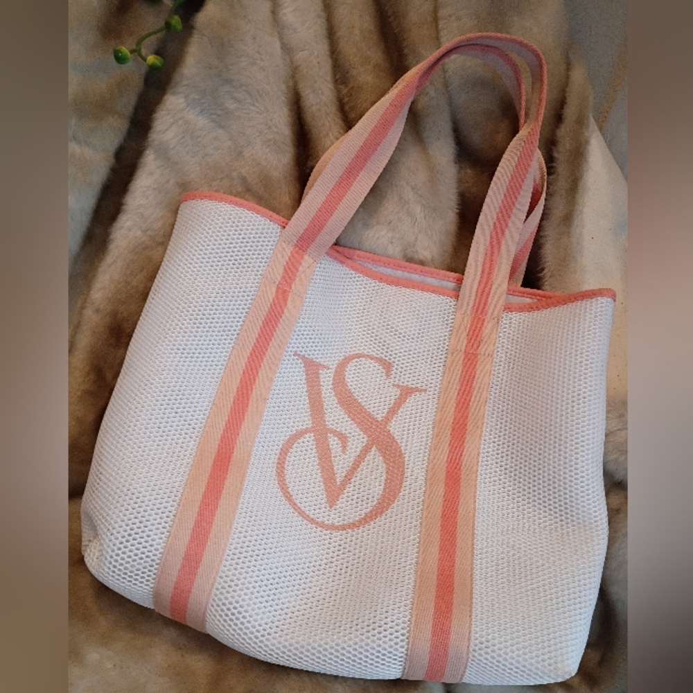 Victoria's Secret white & Peach mesh tote bag NEW